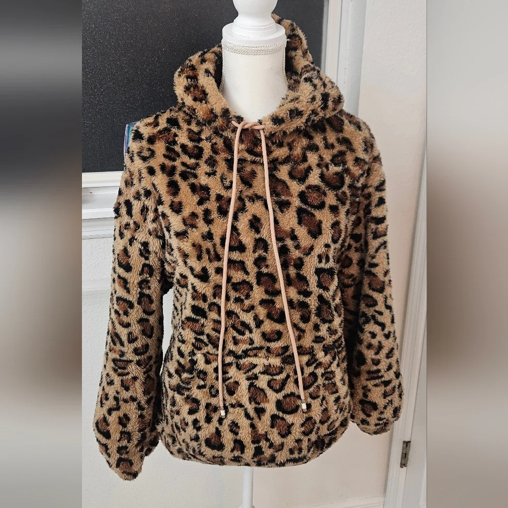 Shein Cozy Leopard Print Hoodie - Brown Faux Fur Pullover. - Picture 4 of 7